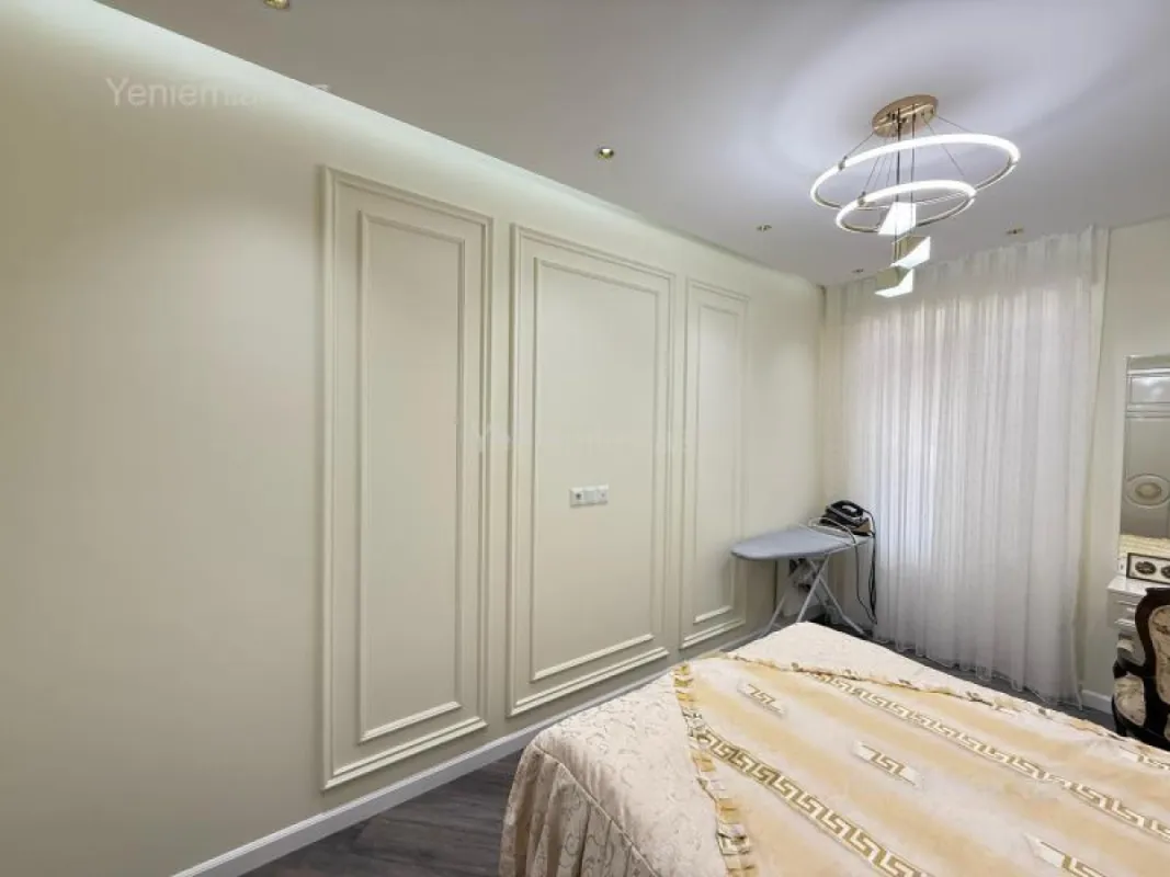 Satılır 3 otaqlı yeni tikili 136 m²