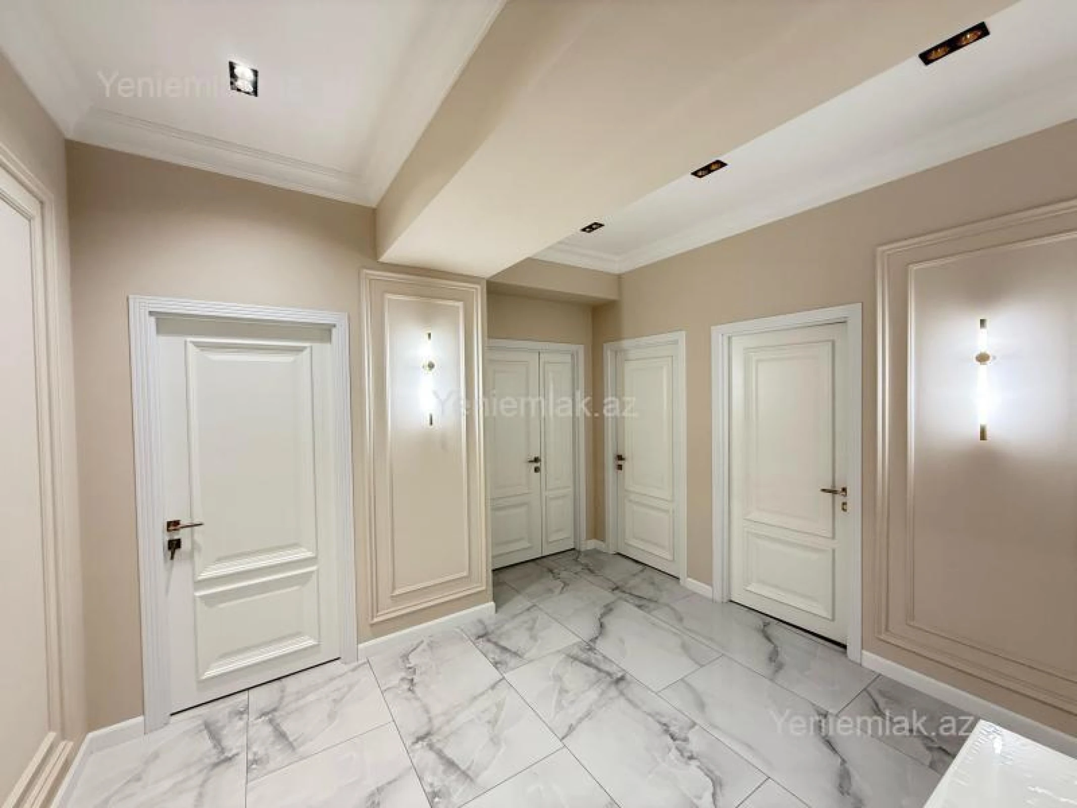 Satılır 3 otaqlı yeni tikili 136 m²