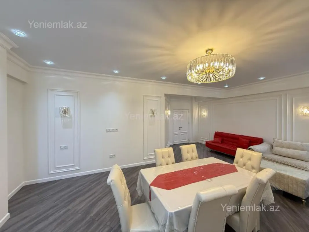 Satılır 3 otaqlı yeni tikili 136 m²