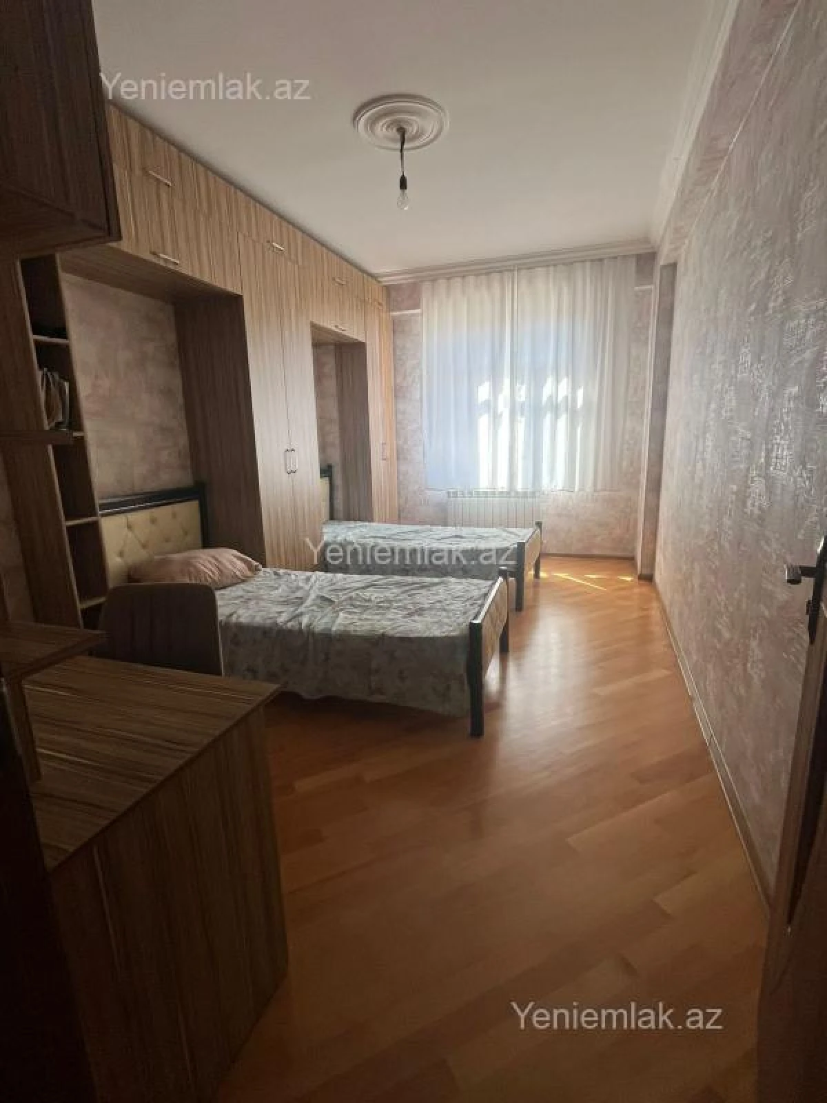 Satılır 3 otaqlı yeni tikili 130 m²