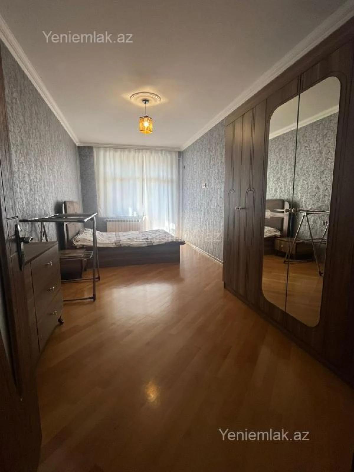 Satılır 3 otaqlı yeni tikili 130 m²