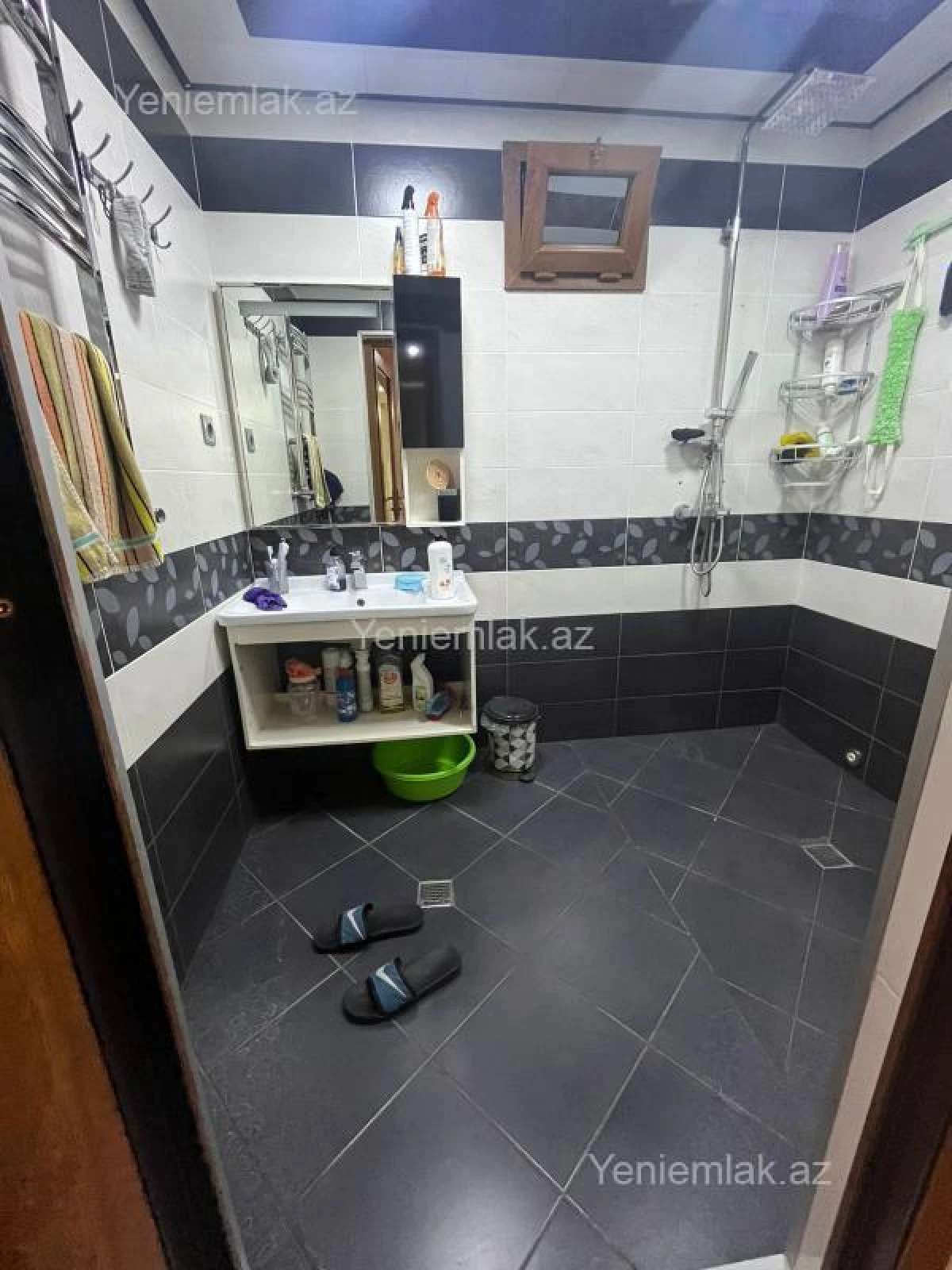 Satılır 3 otaqlı yeni tikili 130 m²