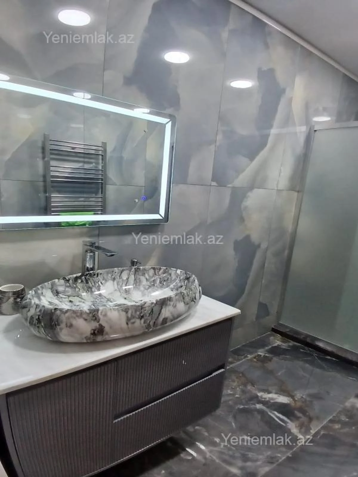 Satılır 4 otaqlı yeni tikili 178 m²