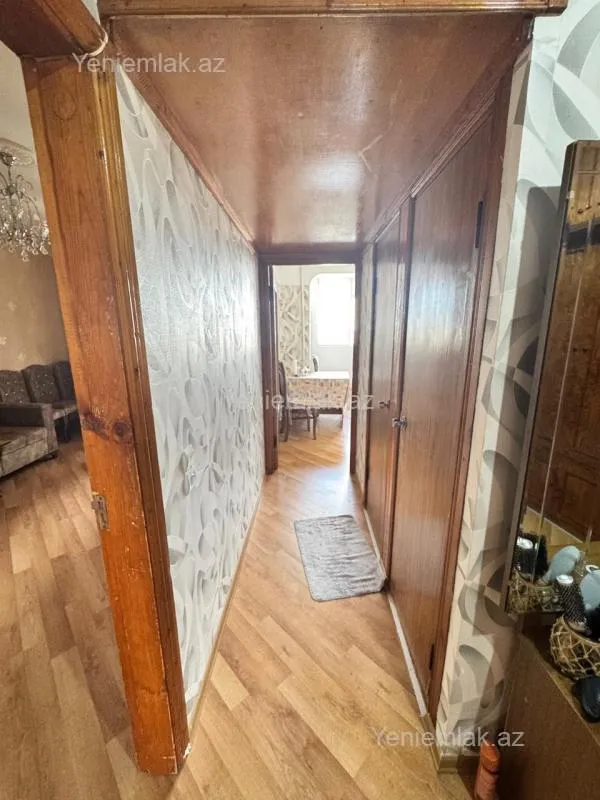 Satılır 2 otaqlı köhnə tikili 65 m²