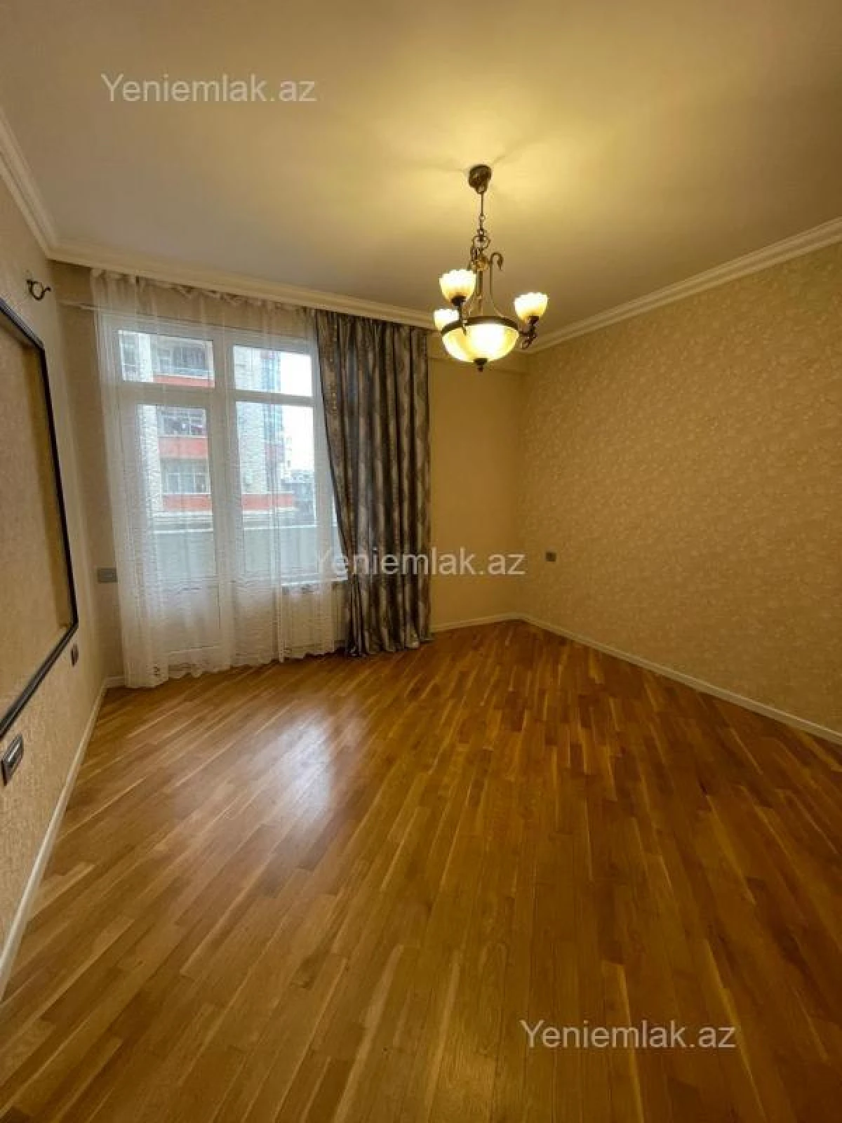 Satılır 3 otaqlı yeni tikili 100 m²