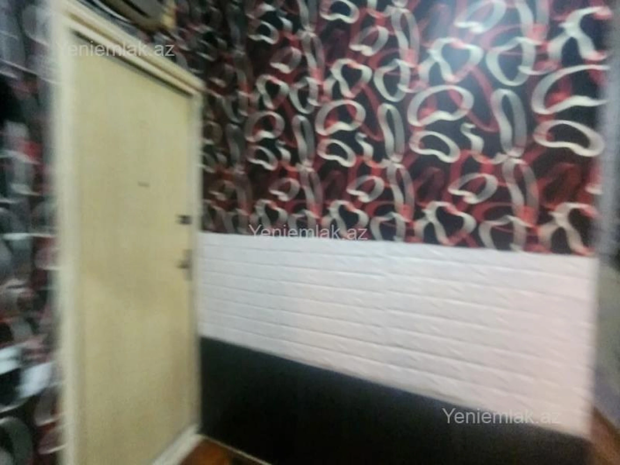 Satılır 3 otaqlı köhnə tikili 85 m²