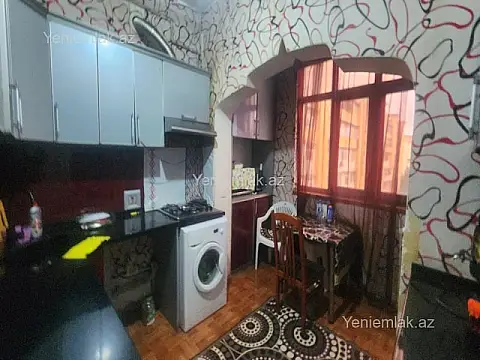 Satılır 3 otaqlı köhnə tikili 85 m²