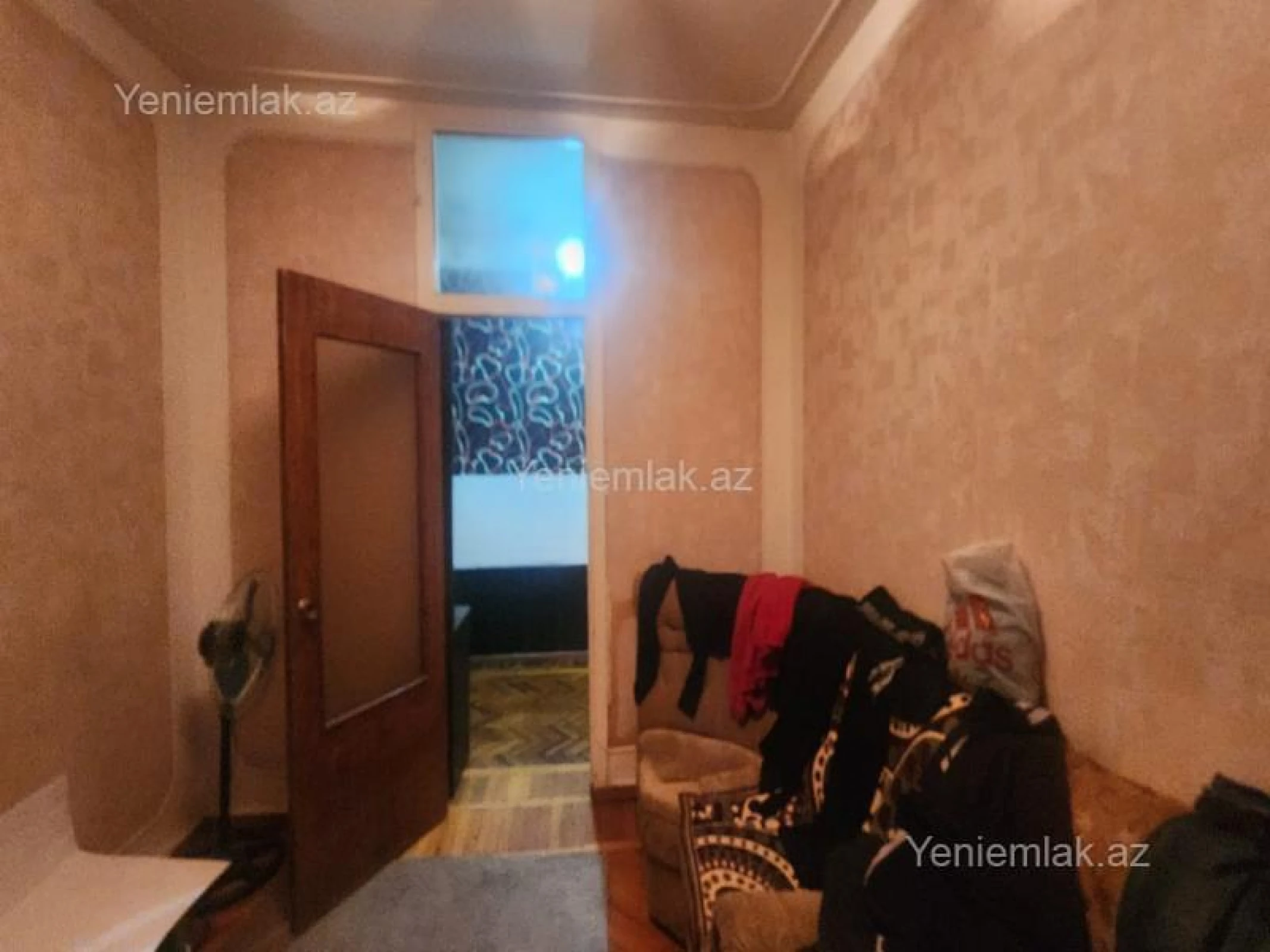 Satılır 3 otaqlı köhnə tikili 85 m²
