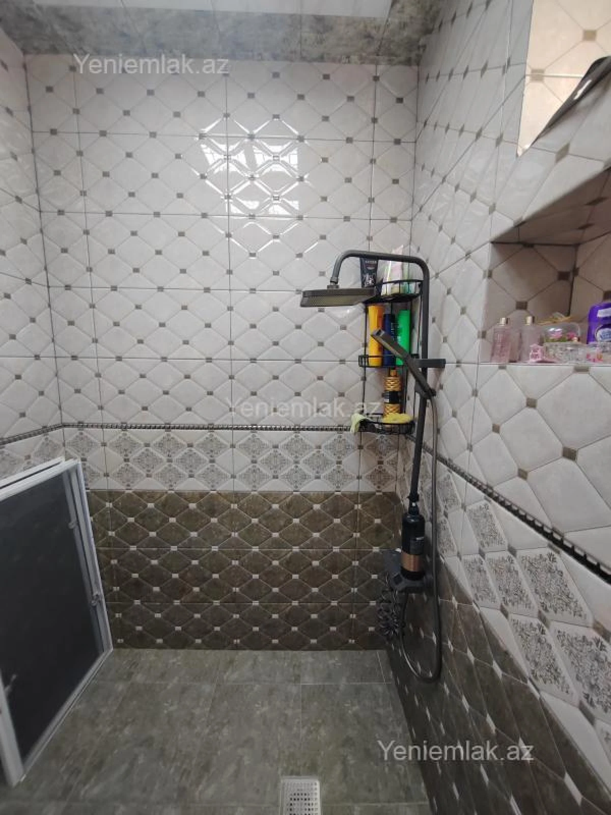 Satılır 5 otaqlı həyət evi 140 m²