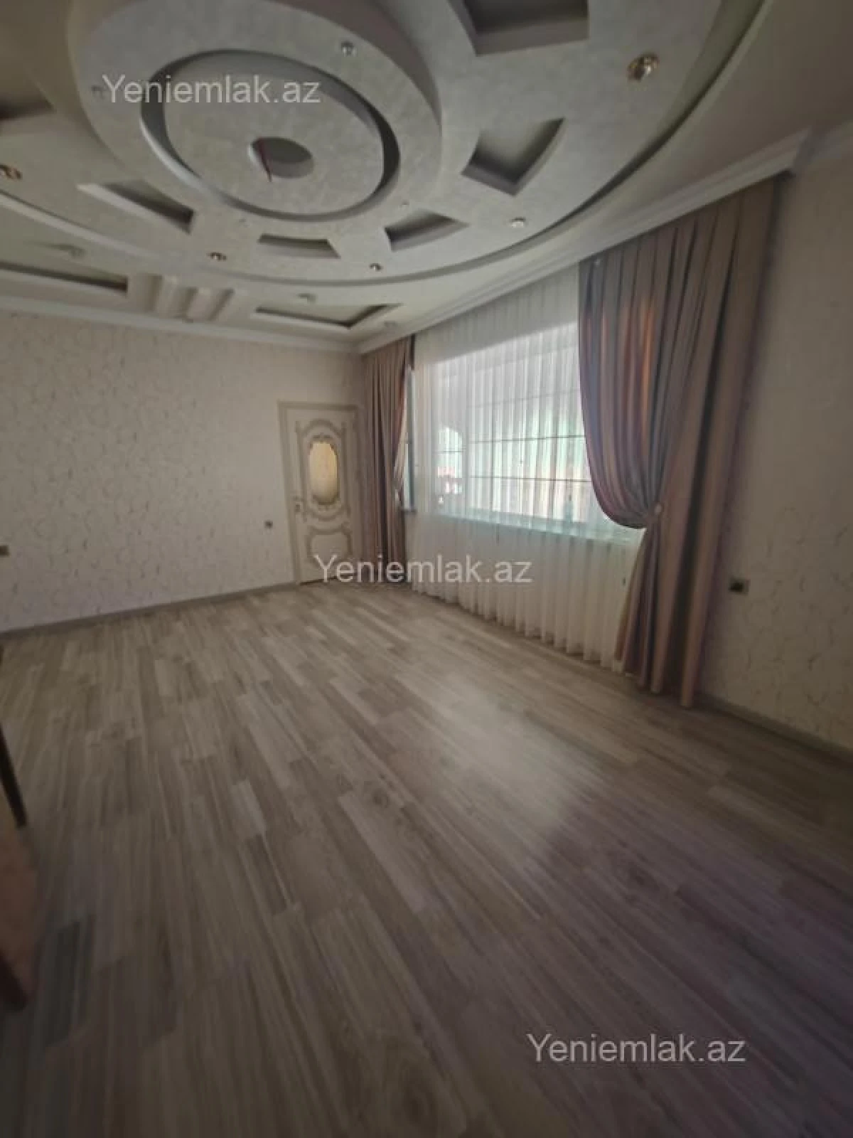 Satılır 5 otaqlı həyət evi 140 m²
