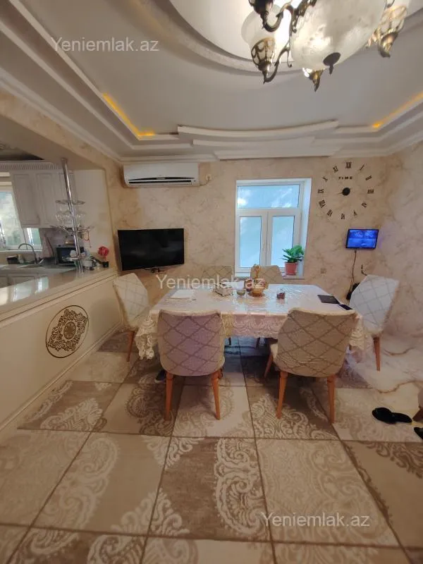Satılır 5 otaqlı həyət evi 140 m²