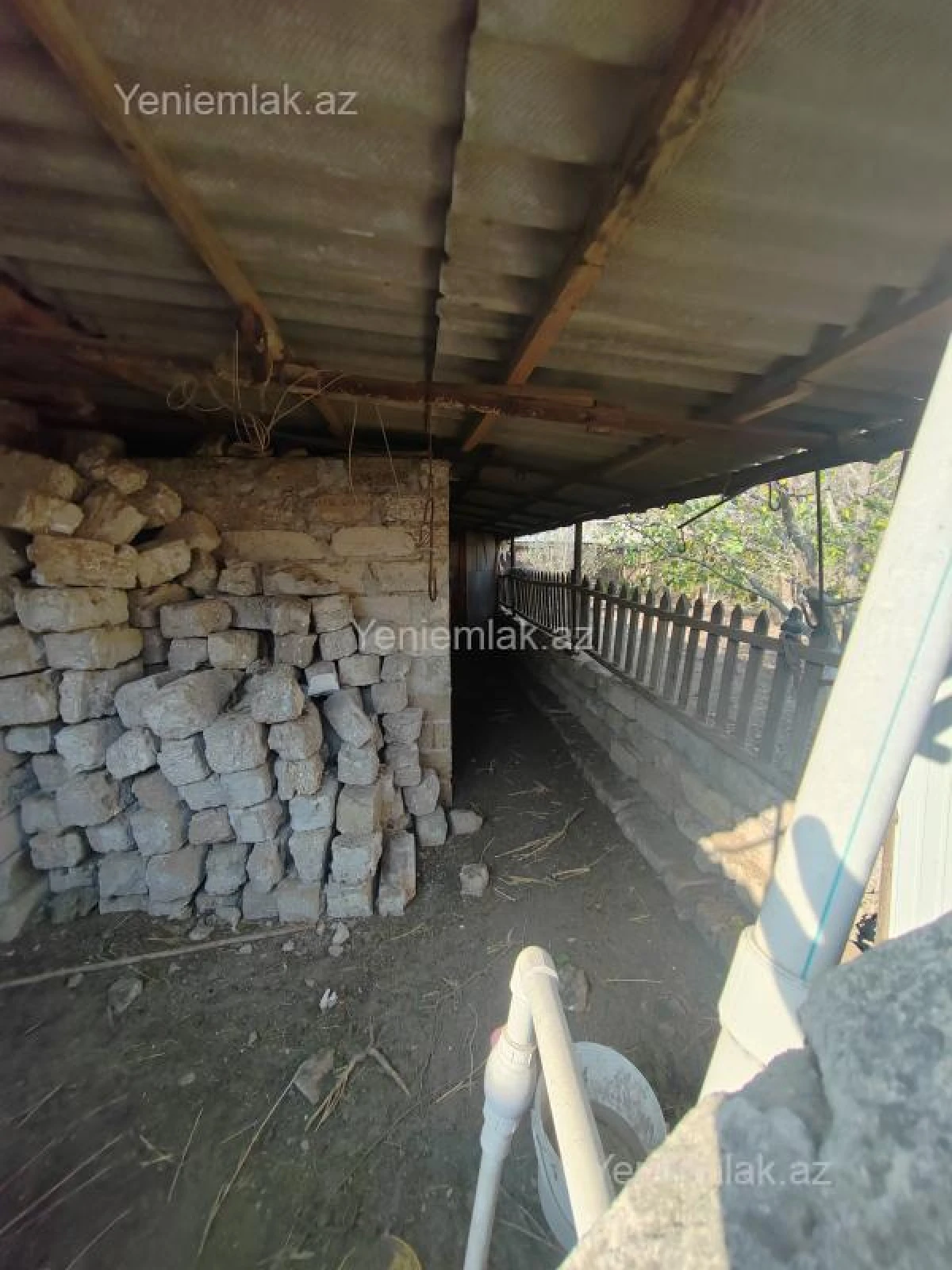 Satılır 5 otaqlı həyət evi 140 m²