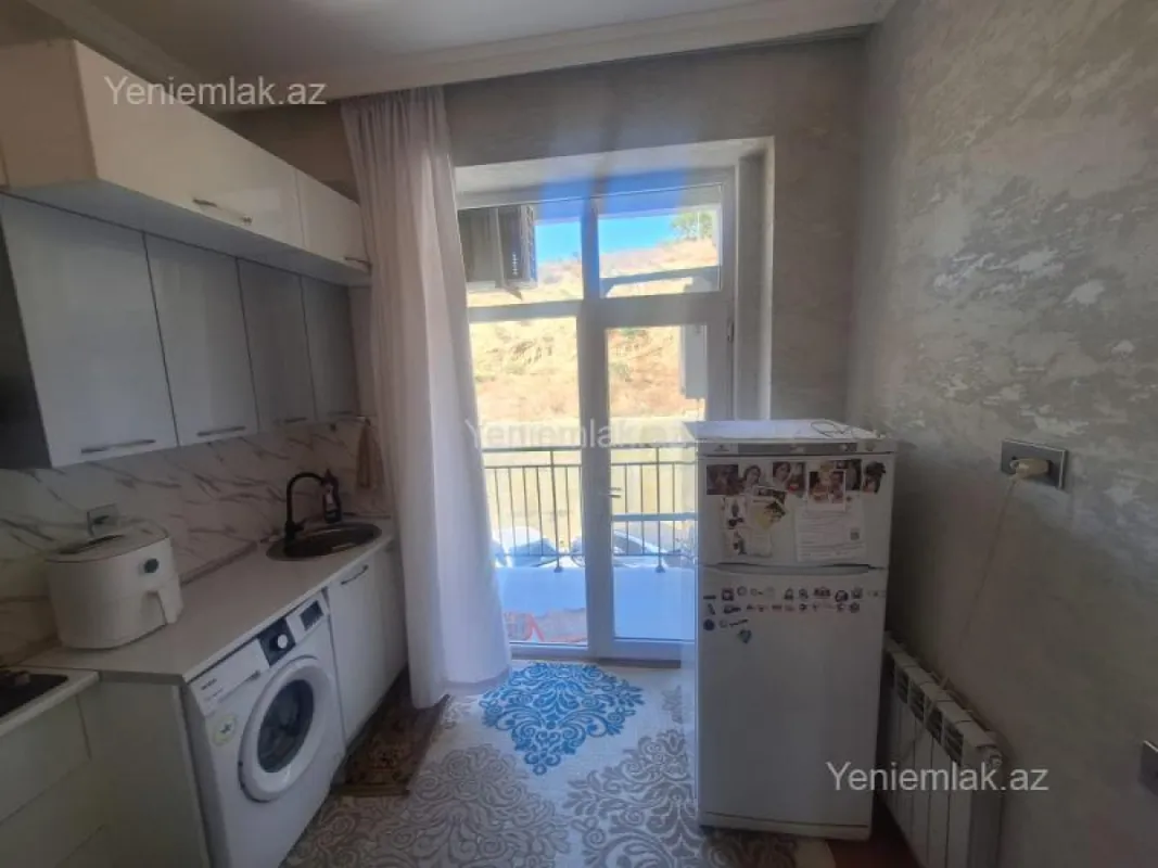 Satılır 2 otaqlı yeni tikili 50 m²