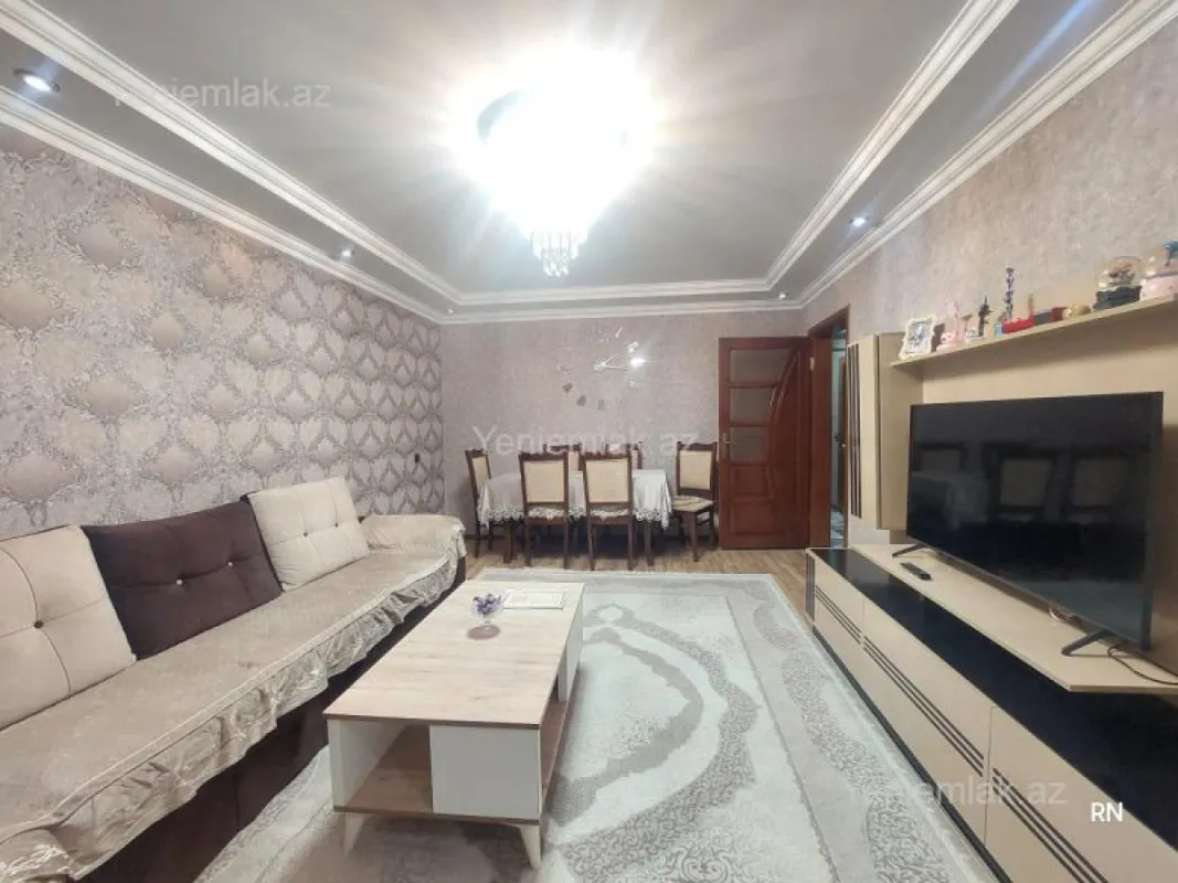 Satılır 3 otaqlı köhnə tikili 90 m²