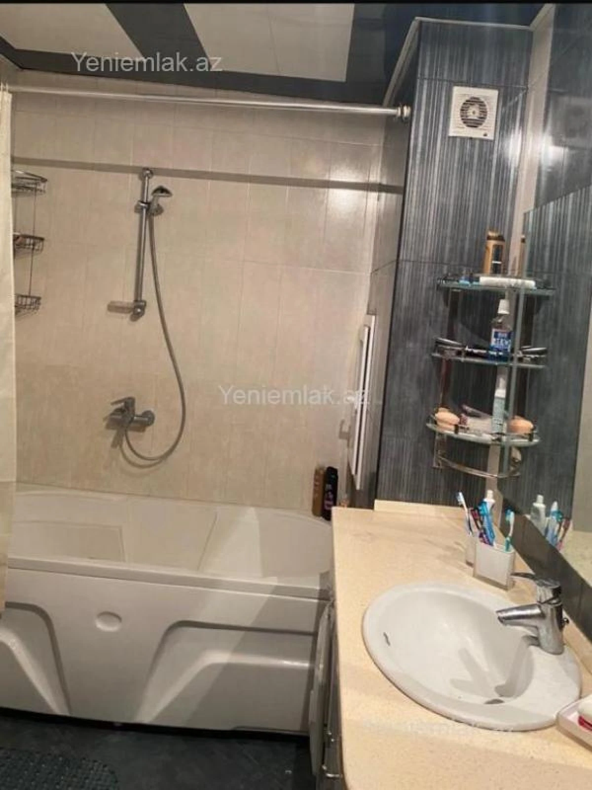 Satılır 3 otaqlı yeni tikili 155 m²