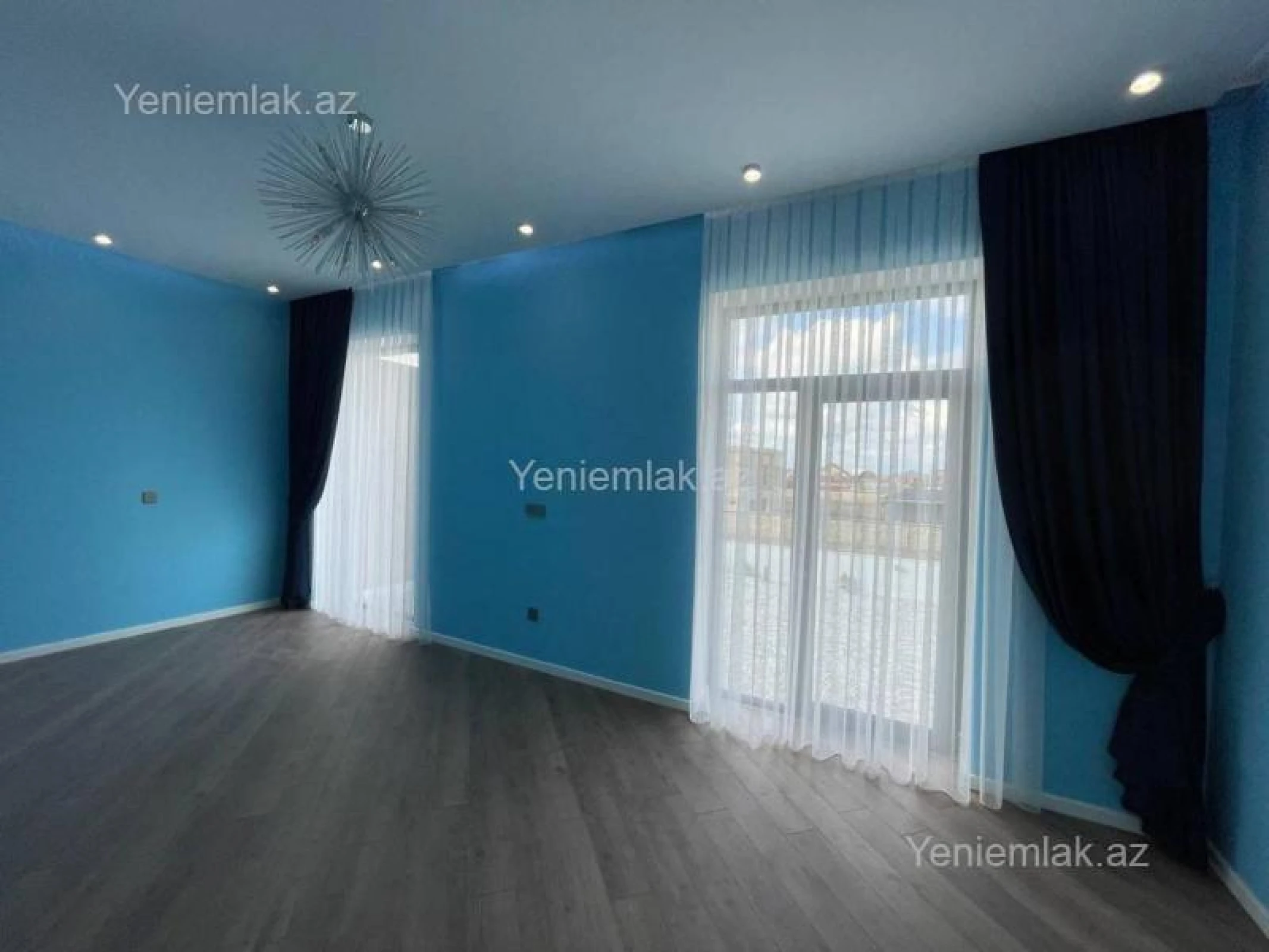 Satılır 5 otaqlı həyət evi 400 m²