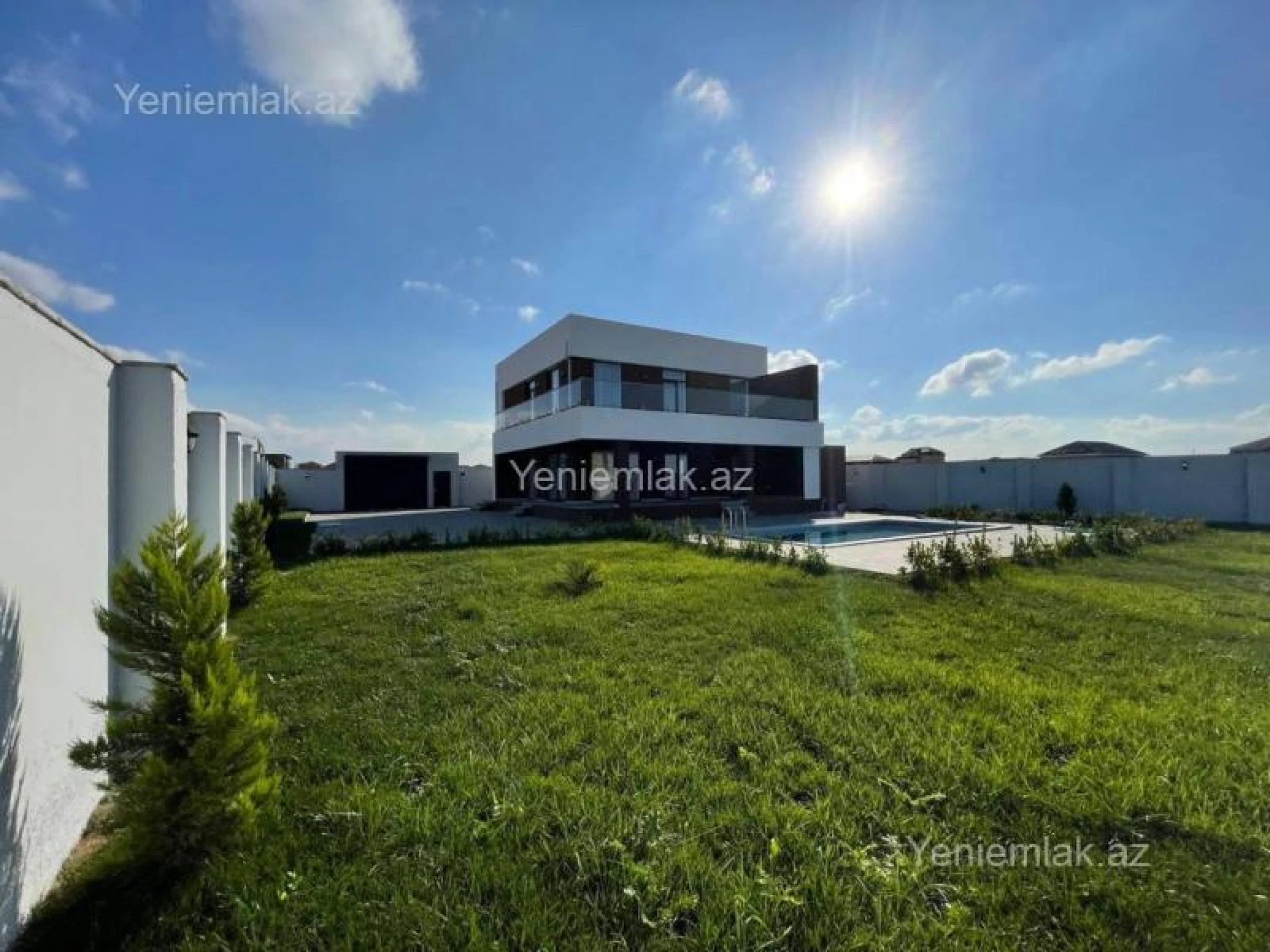 Satılır 5 otaqlı həyət evi 400 m²