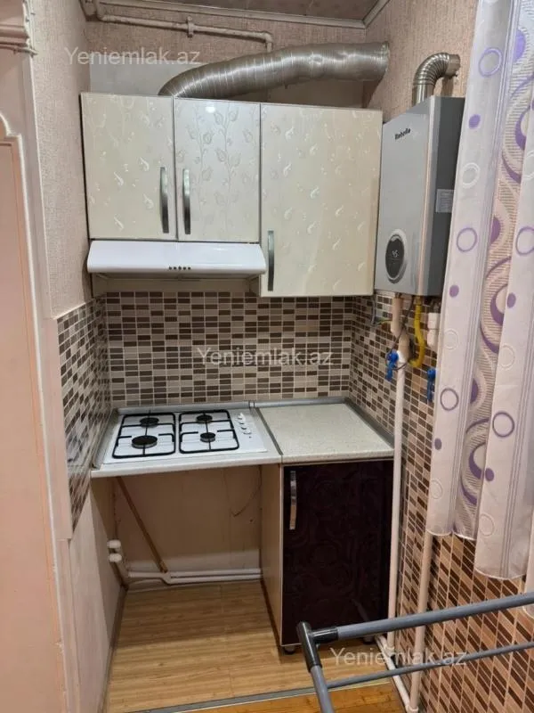 Satılır 2 otaqlı köhnə tikili 48 m²