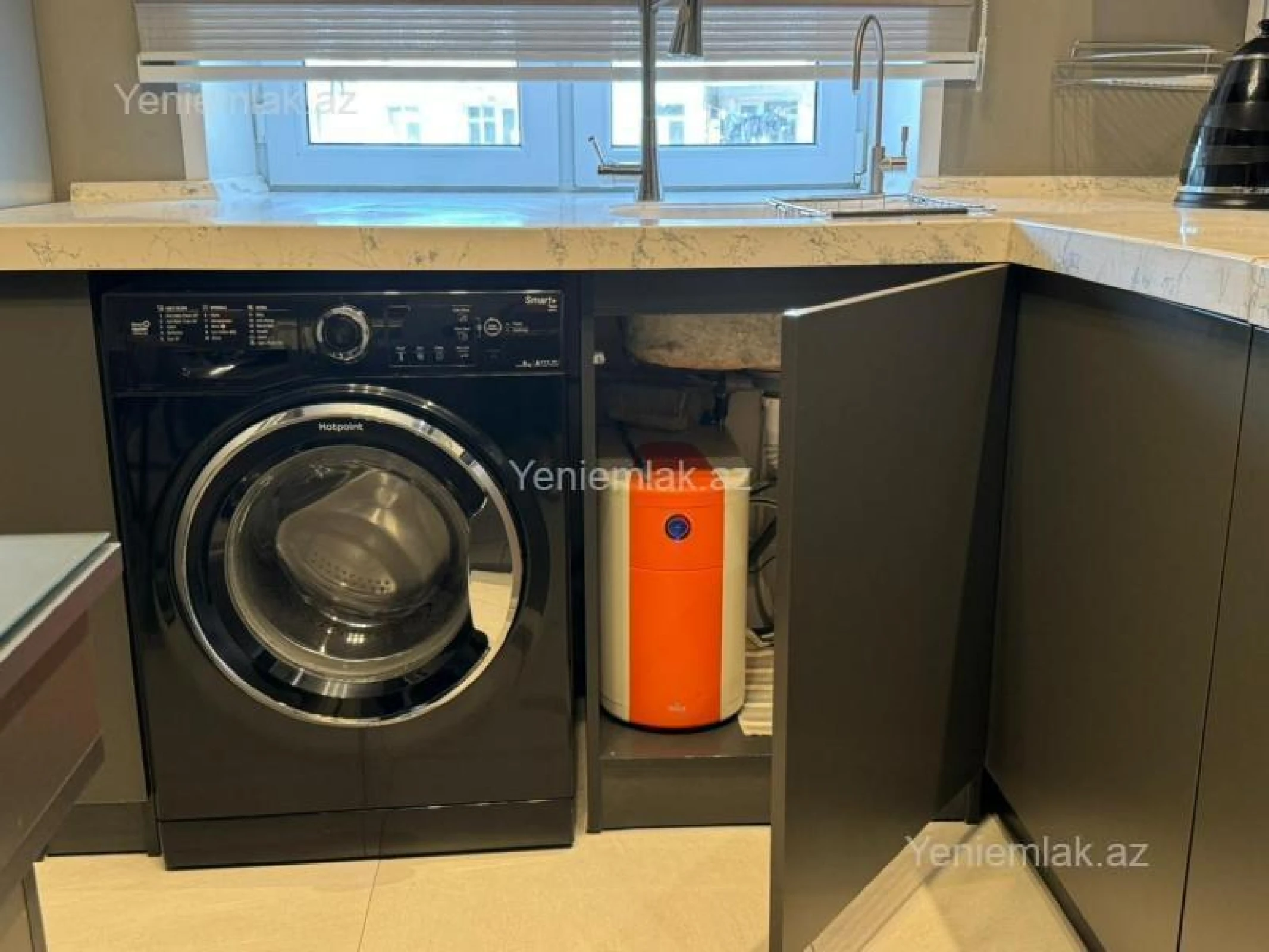 Satılır 3 otaqlı köhnə tikili 75 m²