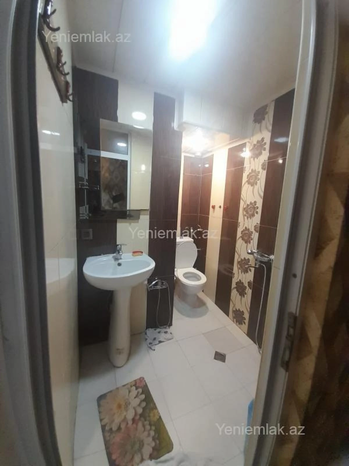 Satılır 2 otaqlı köhnə tikili 69 m²