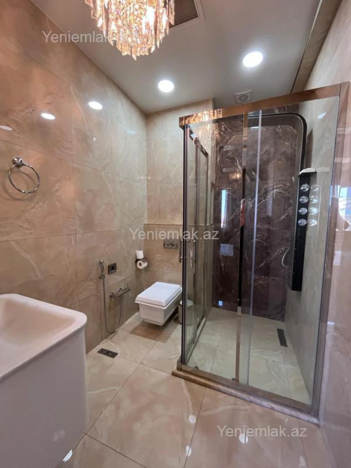 Satılır 3 otaqlı yeni tikili 150 m²