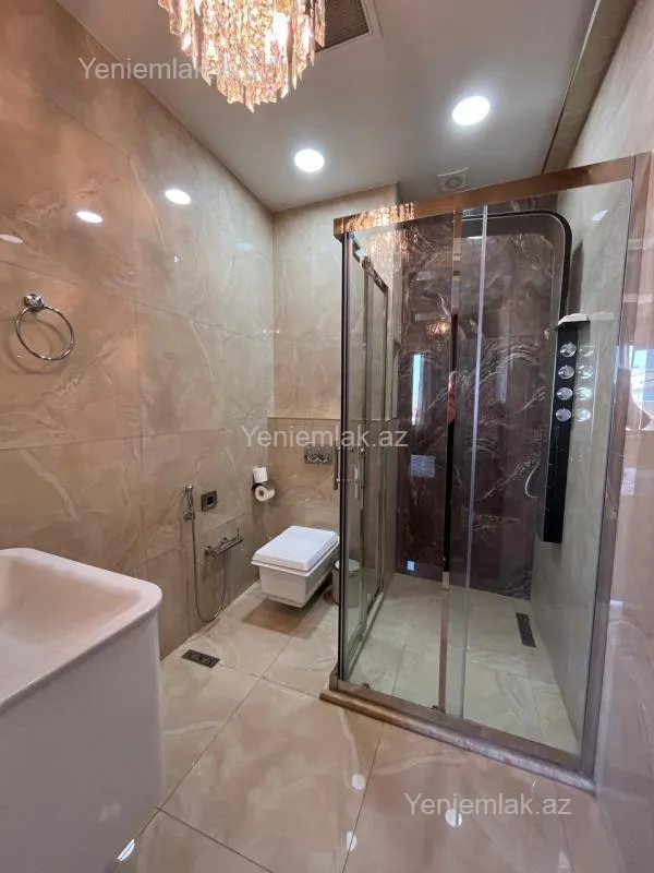 Satılır 3 otaqlı yeni tikili 150 m²