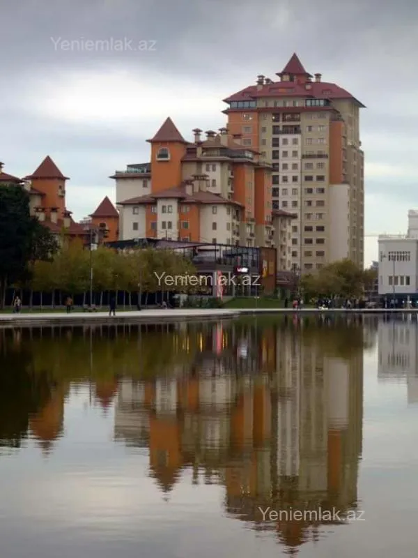 Satılır 3 otaqlı yeni tikili 150 m²