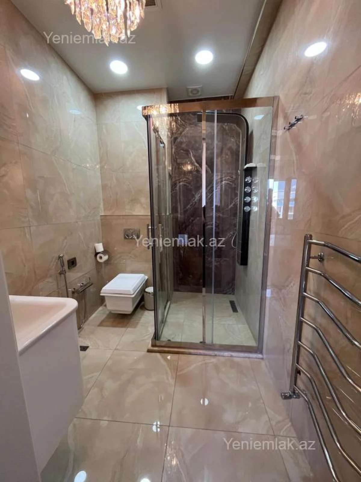 Satılır 3 otaqlı yeni tikili 150 m²