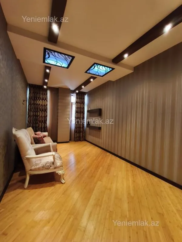 Satılır 3 otaqlı yeni tikili 120 m²