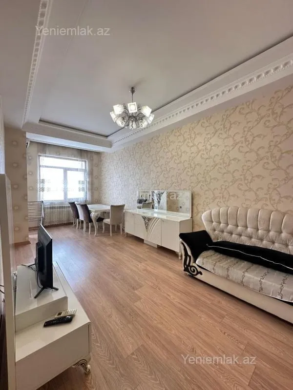 Satılır 3 otaqlı yeni tikili 100 m²