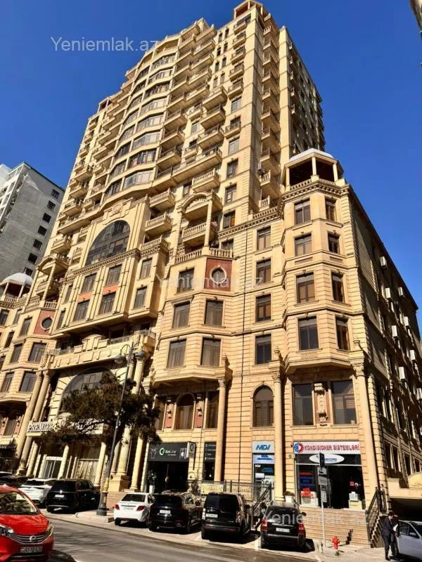 Satılır 3 otaqlı yeni tikili 100 m²