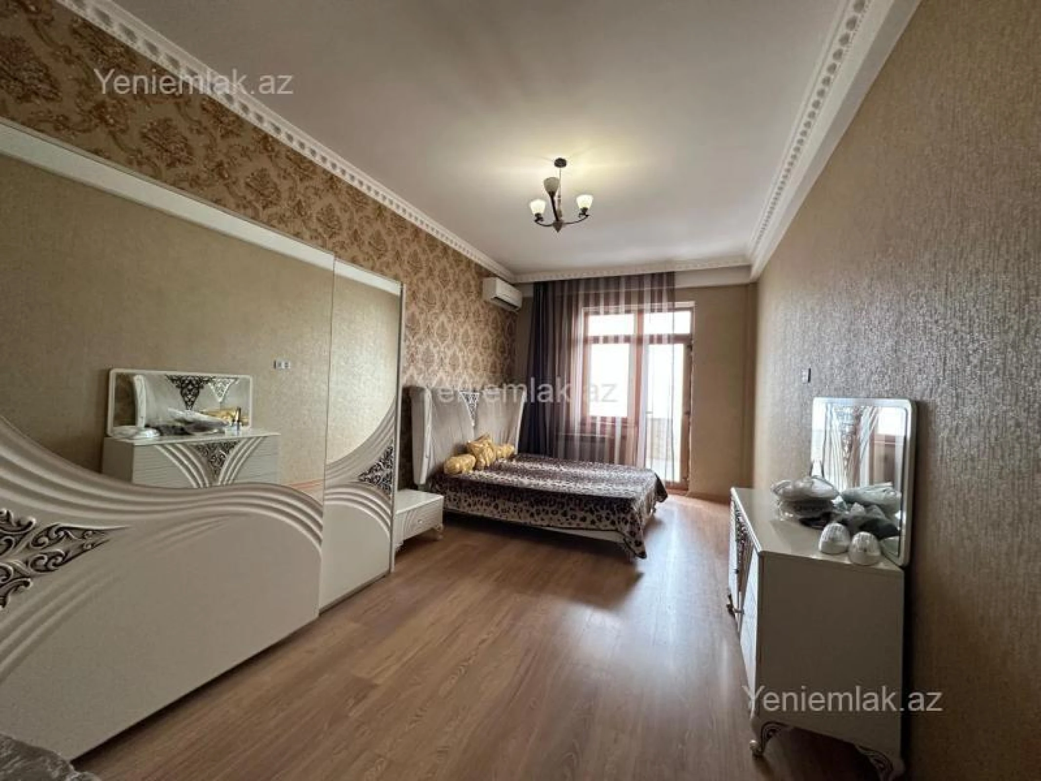 Satılır 3 otaqlı yeni tikili 100 m²