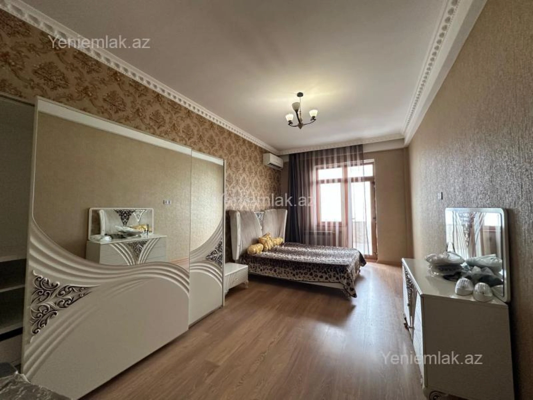 Satılır 3 otaqlı yeni tikili 100 m²