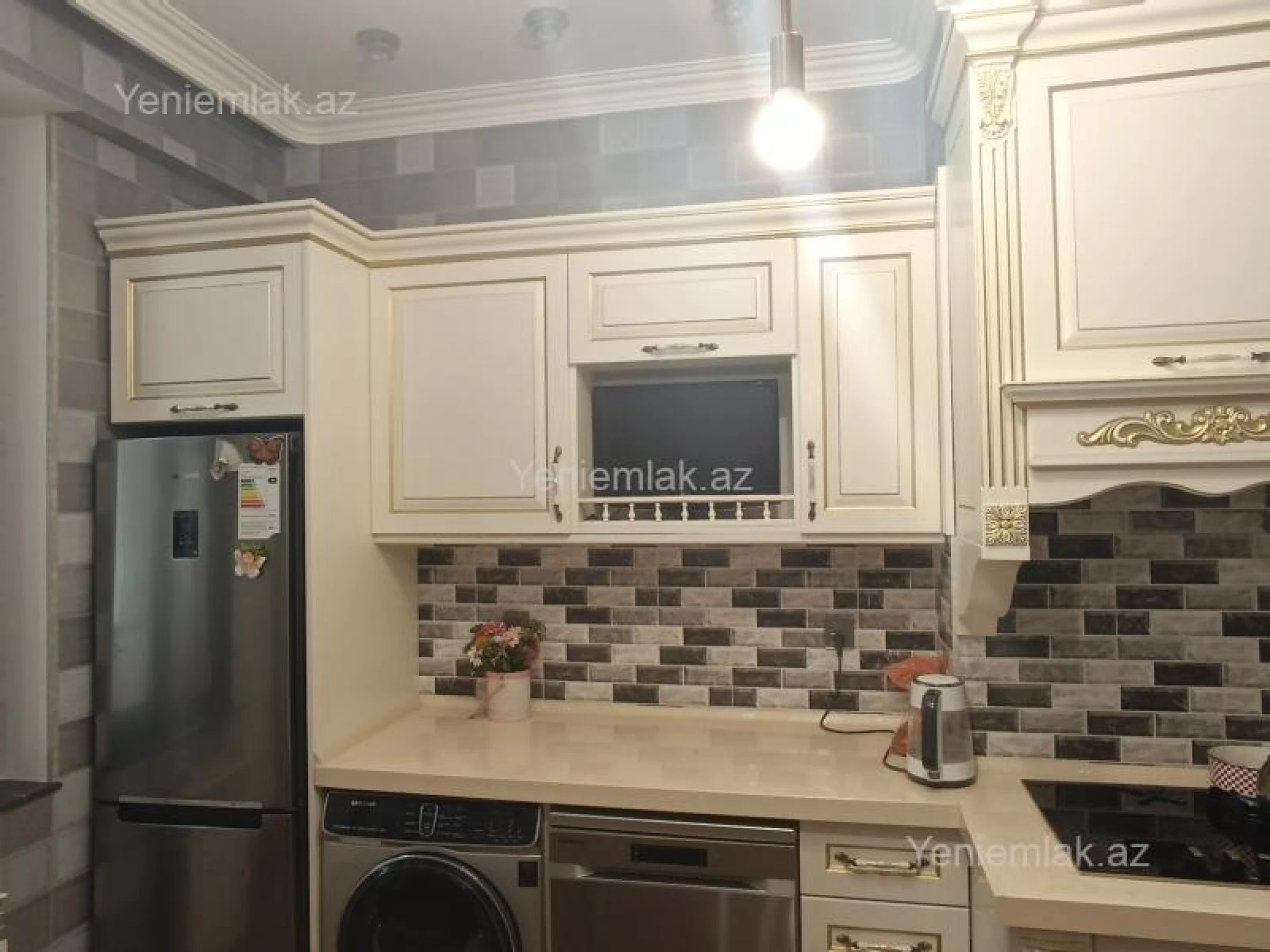 Satılır 2 otaqlı yeni tikili 68 m²