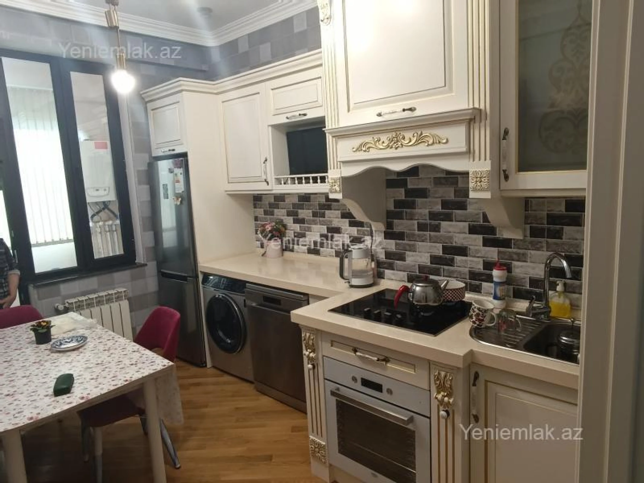 Satılır 2 otaqlı yeni tikili 68 m²