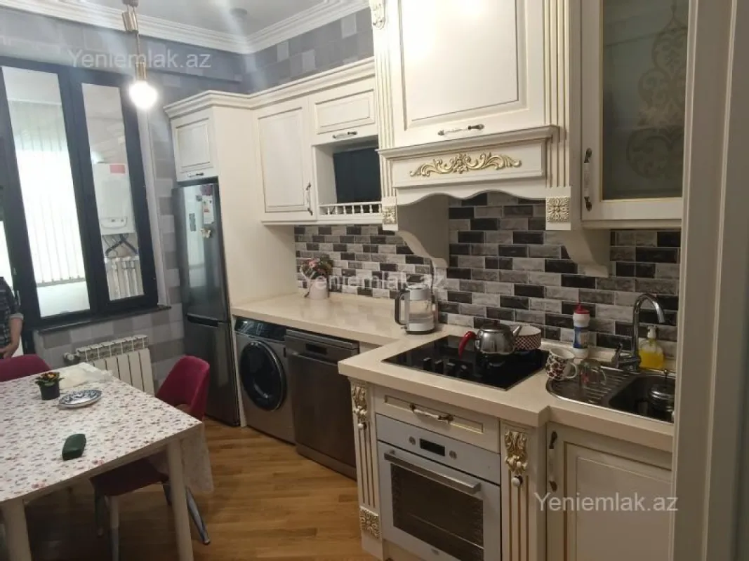 Satılır 2 otaqlı yeni tikili 68 m²