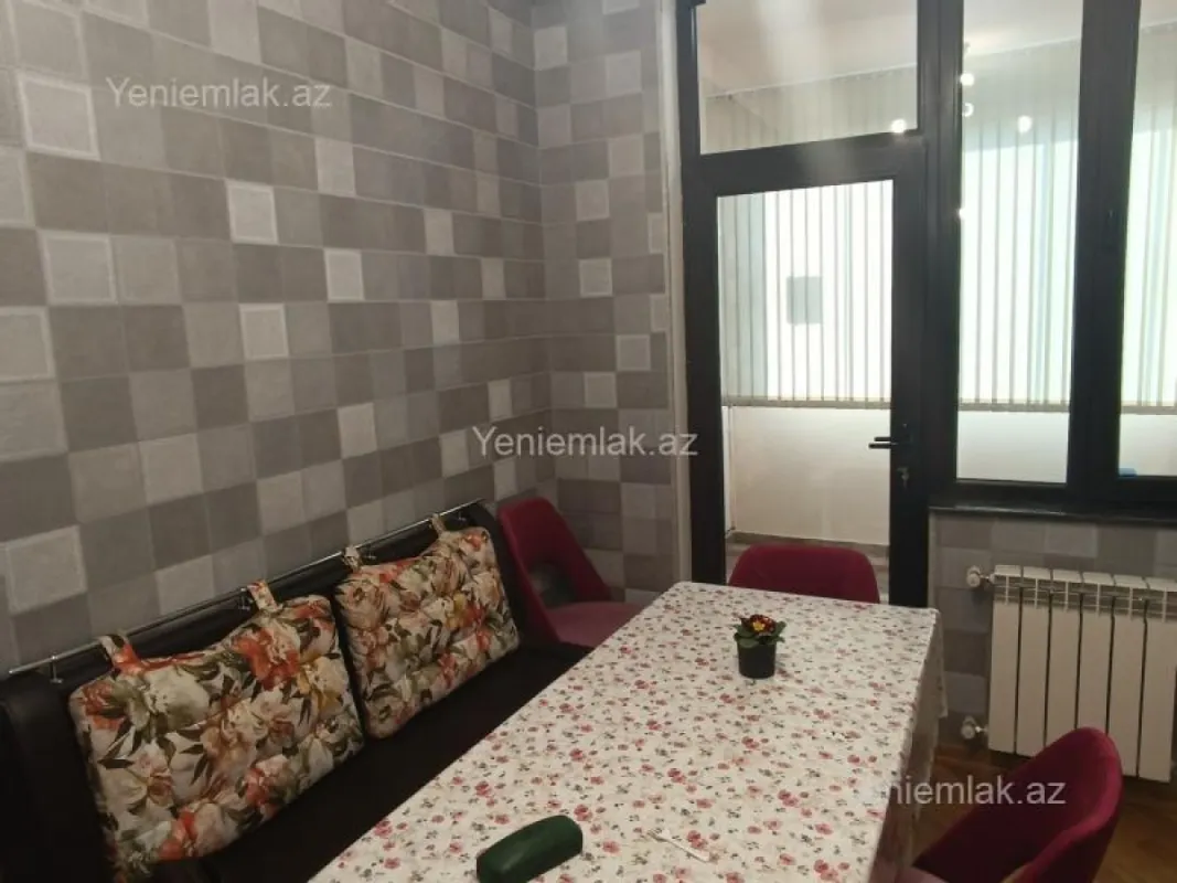 Satılır 2 otaqlı yeni tikili 68 m²
