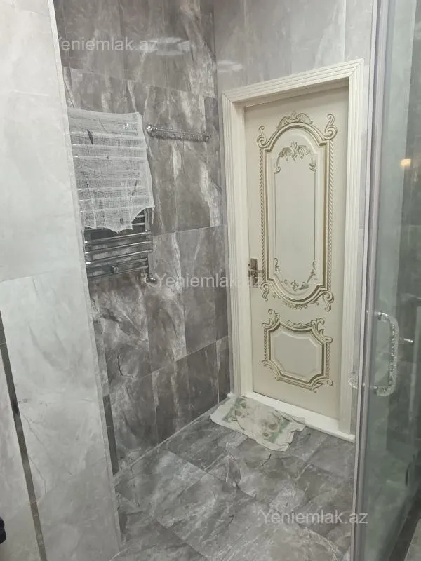 Satılır 2 otaqlı yeni tikili 68 m²