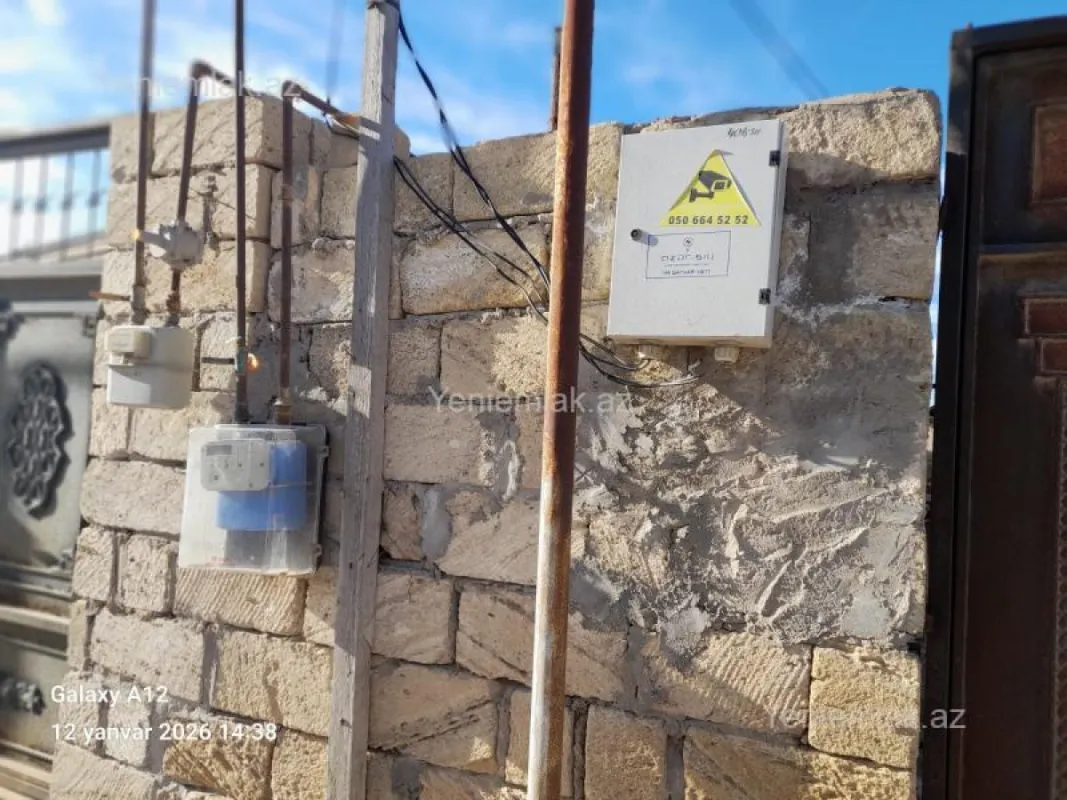 Satılır 4 otaqlı həyət evi 100 m²