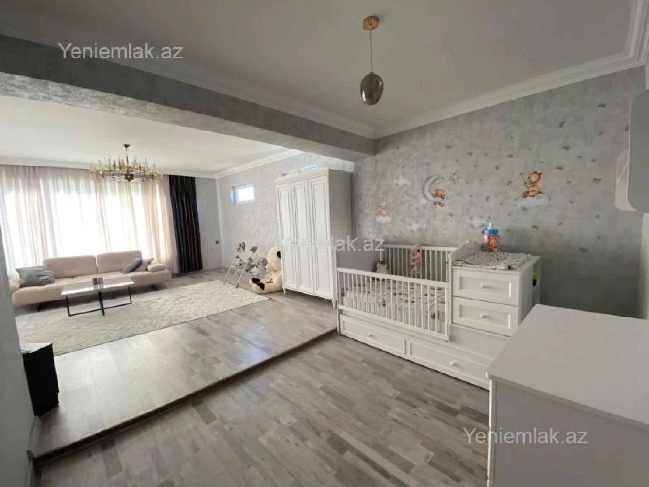 Satılır 8 otaqlı həyət evi 280 m²