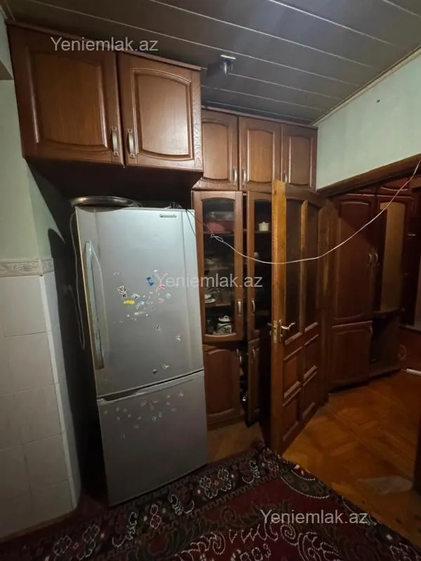 Satılır 3 otaqlı köhnə tikili 70 m²
