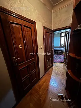 Satılır 3 otaqlı köhnə tikili 70 m²