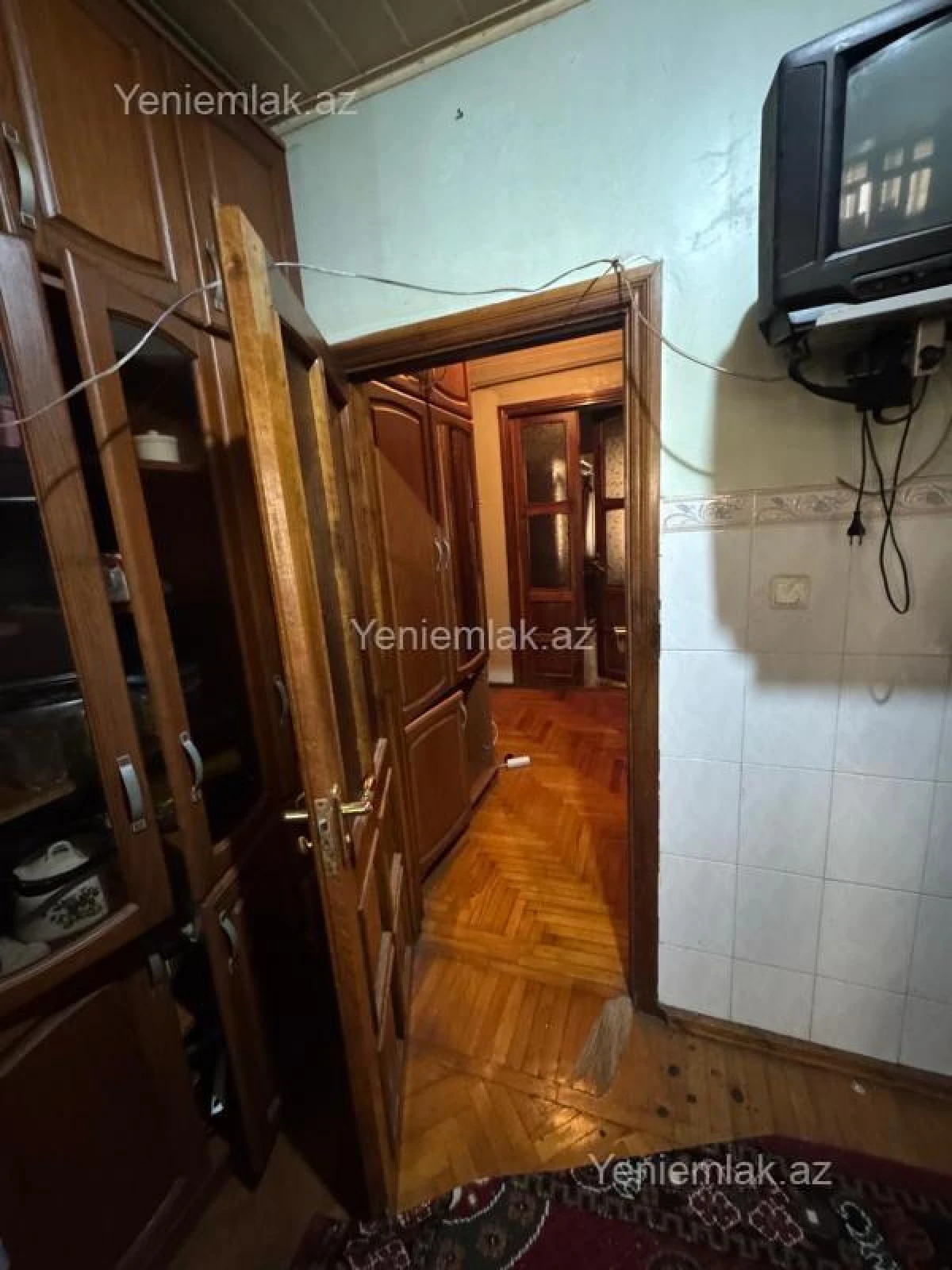 Satılır 3 otaqlı köhnə tikili 70 m²