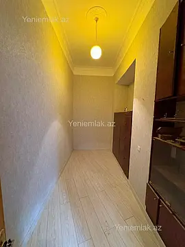 Satılır 3 otaqlı köhnə tikili 90 m²