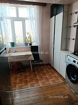 Satılır 3 otaqlı köhnə tikili 72 m²