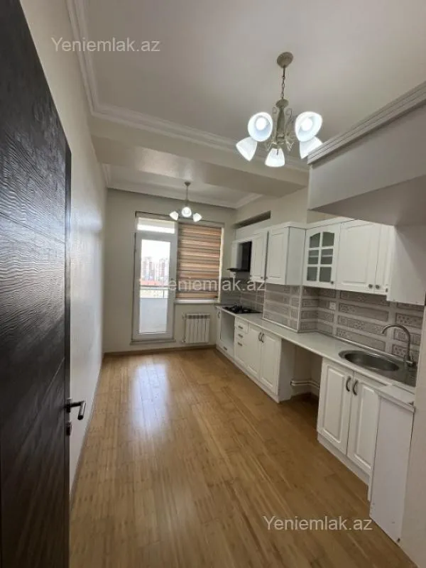 Satılır 2 otaqlı yeni tikili 80 m²