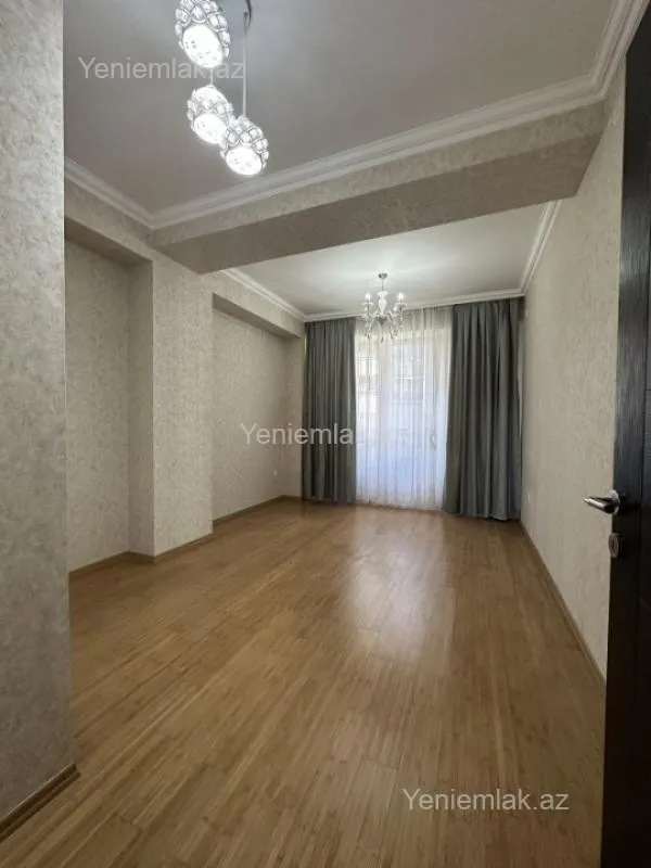 Satılır 2 otaqlı yeni tikili 80 m²