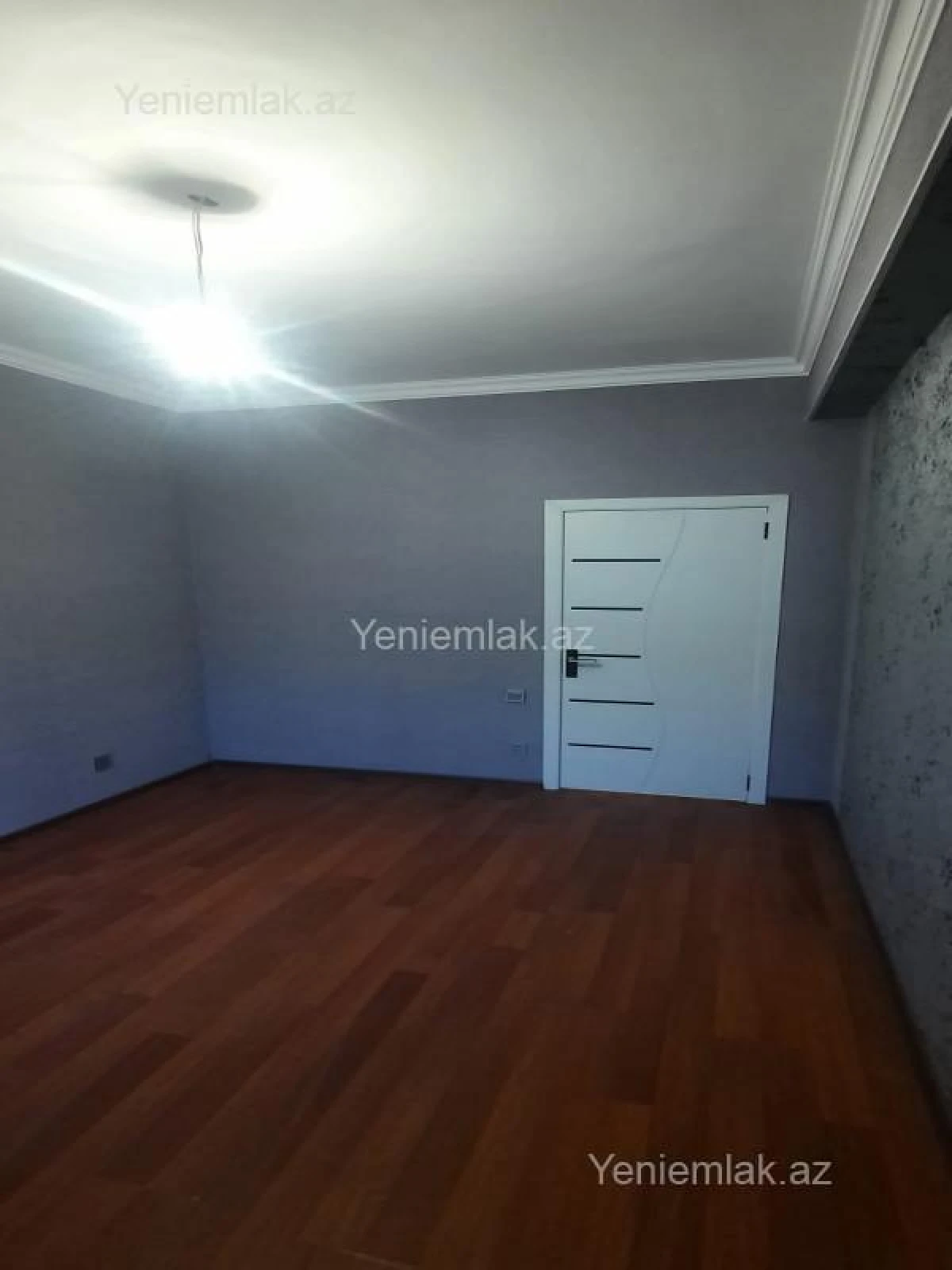 Satılır 2 otaqlı yeni tikili 60 m²