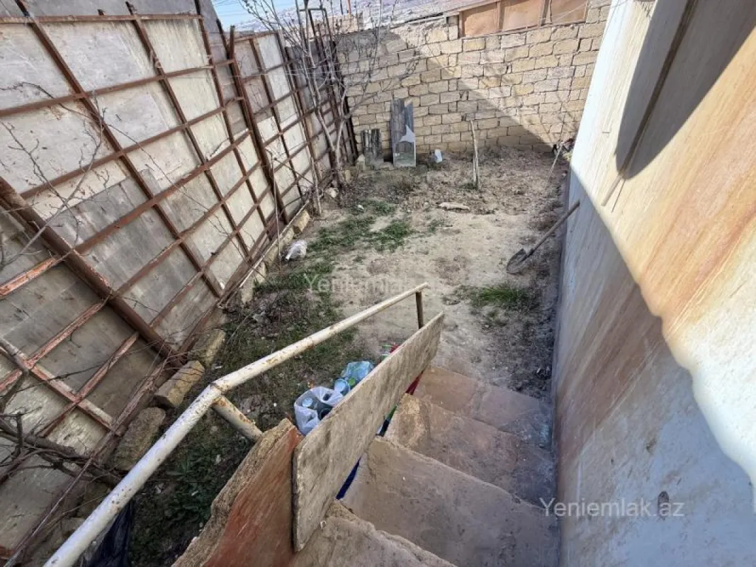 Satılır 2 otaqlı həyət evi 75 m²