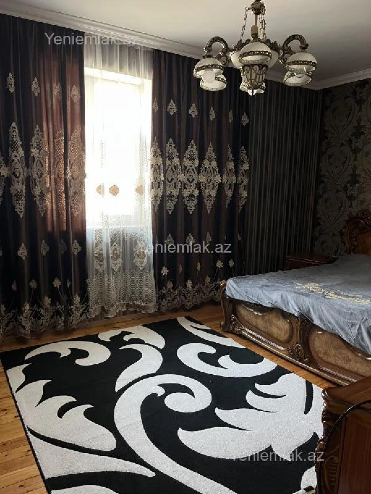 Satılır 4 otaqlı həyət evi 140 m²